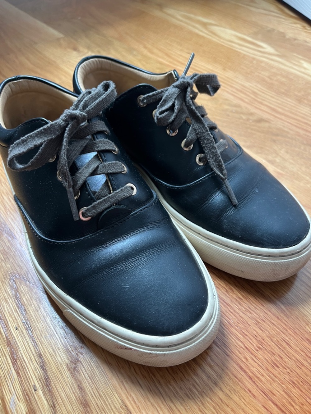 Nisolo Black Leather Low-Top Sneakers with Cream Sole